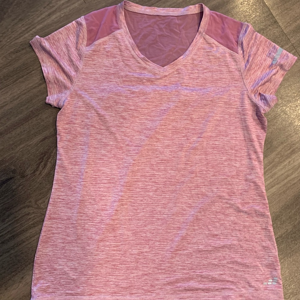 Size Medium Pink Mesh V Neck Athletic Top - Brand New from Academy Sports